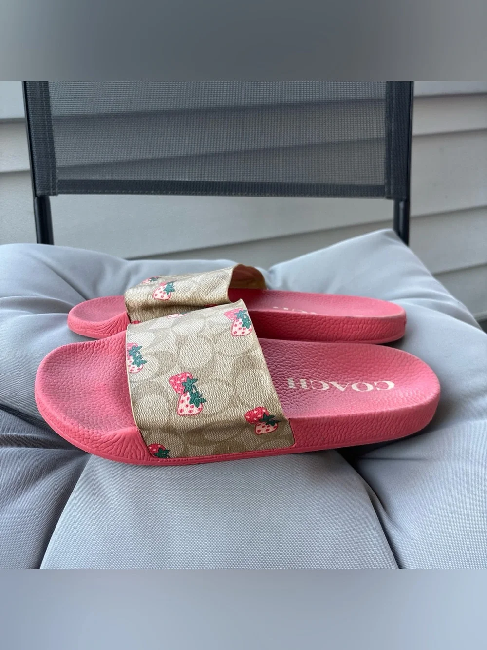 Coach Uli Sport Slide In Signature Canvas With Wild Strawberry Print Size 10
